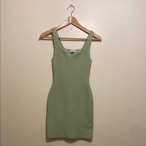 Babaton Green Scoop Neck Sleeveless Bodycon Mini Dress. Size Xs